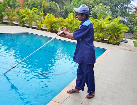 Swimming Pool Maintenance Services